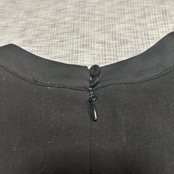 BCBG Maxazria Dress Size‎ Small Black Neck Detail Formal Casual - Picture 5 of 7